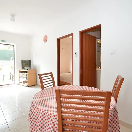 Apartman Vesna 1 *